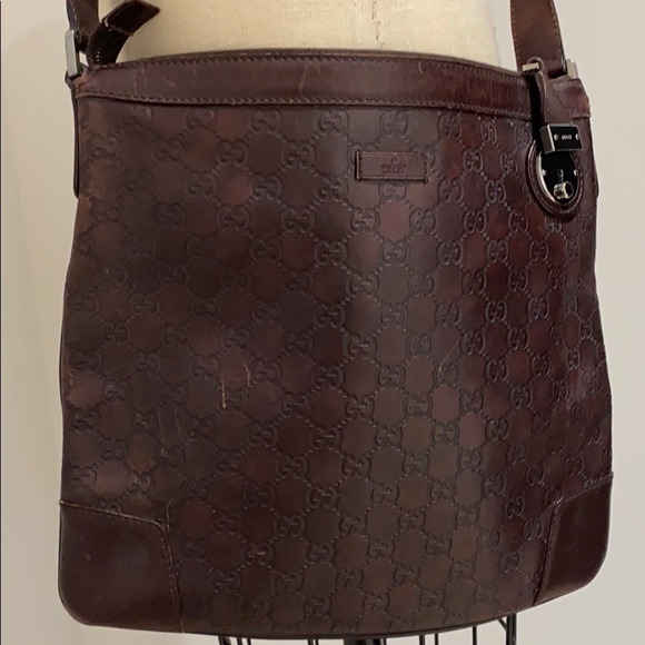 Gucci Guccissima Messenger Bag - Picture 2 of 15